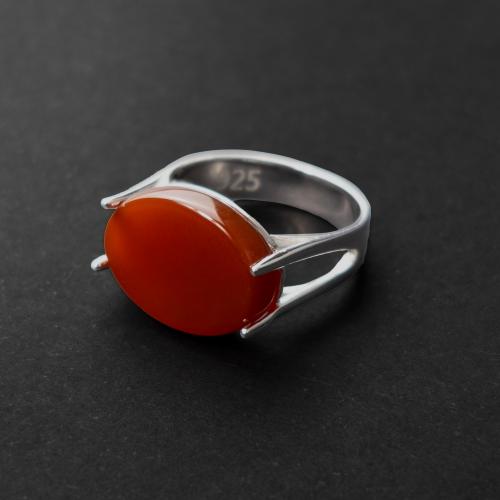 خاتم عقيق أحمر طبيعي ملكي – فضة 925