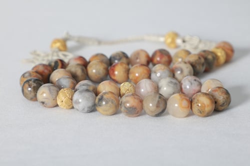 سبحة العقيق الترابي