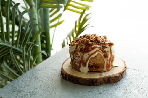 سينامون كيك كبير