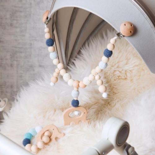 تعليقة وعضاضة -فيل