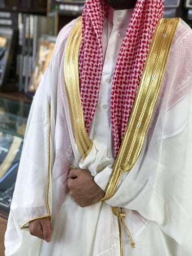 بشت رجالي بشت الهدايا لون ابيض قصب ليزر صناعه سعود...