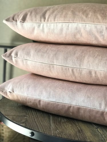 غطاء وسادة نولا مخمل وردي باهت مستطيل