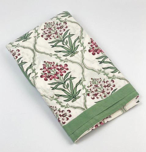 مفرش طاولة - أخضر مع وردي