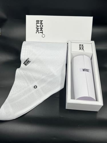 شماغ منتو بلانك ابيض مع الملحقات