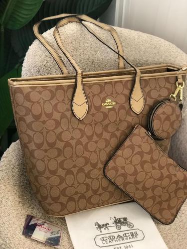 شنطة كوتش هاي كوالتي حجم كبير