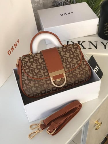 شنطة دكني هاي كوالتي مع ملحقات الماركةً