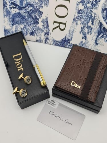 طقم رجالي ... من ديور.. محفظه مع قلم والكبك .. مع...