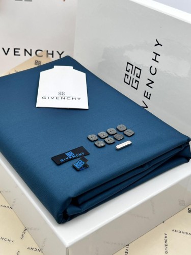 قماش ثياب شتوي ماركة جفنشي