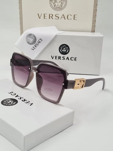 نظاره شمسية ماركة فرزاتشي ابيض مع الملحقات.