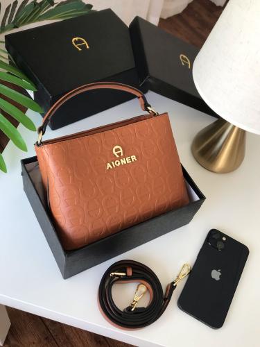 شنطة اقنر هاي كوالتي مع العلبة