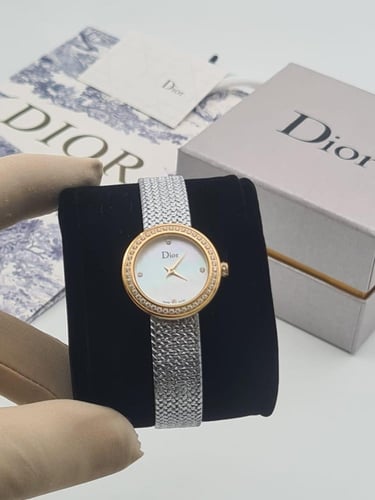 ساعات نسائي ماركة ديور درجه اولى مع الملحقات