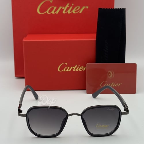 نظارة كارتير مربعة بعدسة مميزة