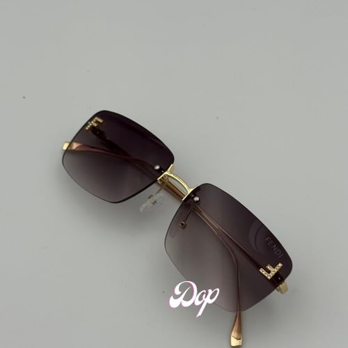 نظارة فيندي ذهبي مربعة بعدسة بني مدرج