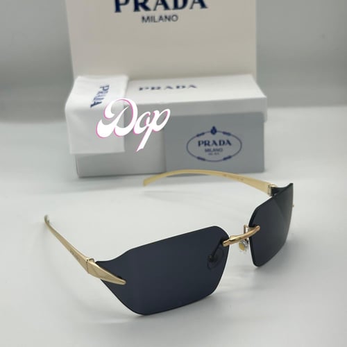 نظارة برادا عدسة مسحوبة أسود بذراع ذهبي