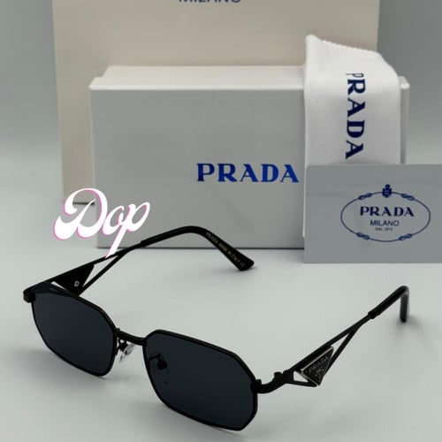 نظارة برادا مستطيل أسود كامل بعدسة سوداء