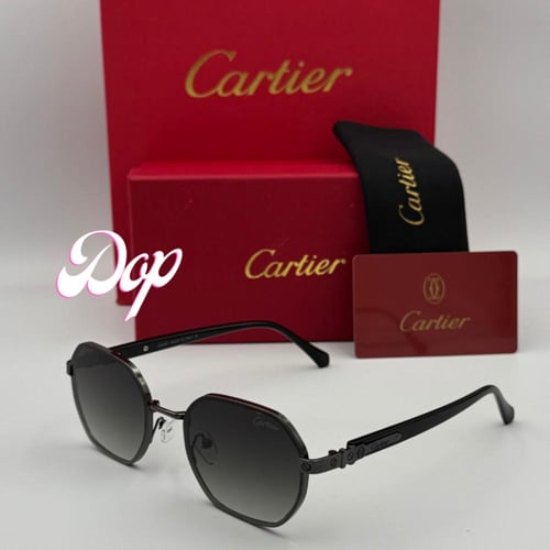 نظارة كارتير فضي بعدسة مميزة