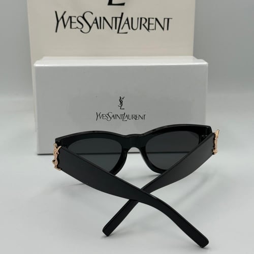 نظارة سان لوران أسود كامل بشعار ذهبي