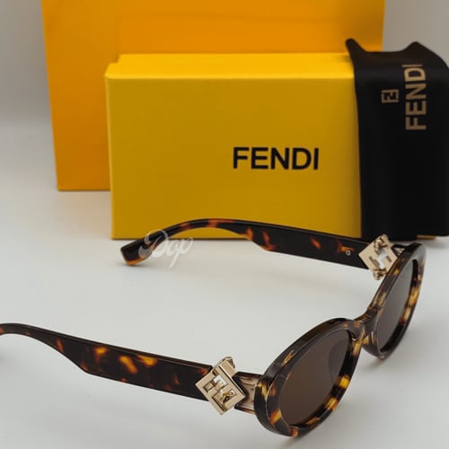 نظارة فيندي تايقر عين القط بعدسة بُني