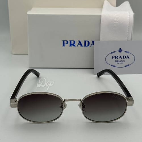 نظارة برادا فضي بعدسة مميزة