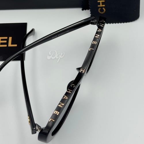 نظارة شانيل Eye-Cat أسود بشعار ذهبي