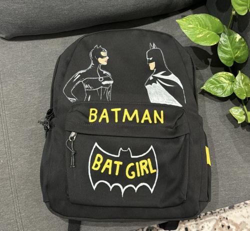 شنطة ظهر بتصميم باتمان