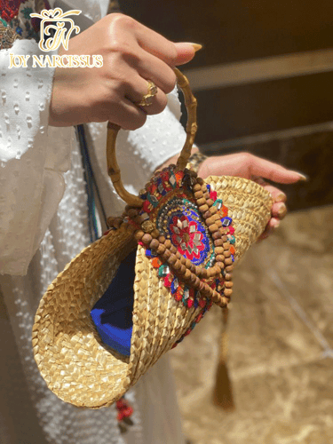 4 حبات من الحقائب رمضانية