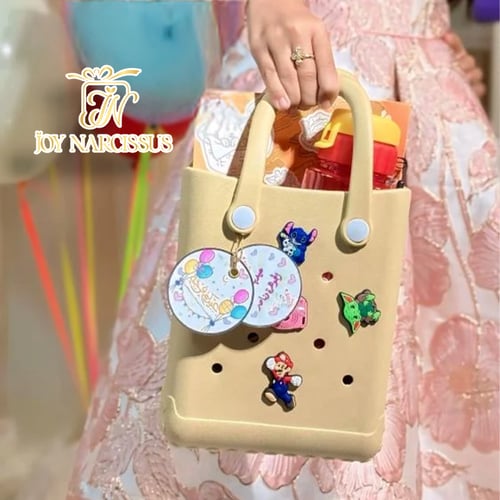 ٢ حبة توزيعات شنط الكروكس