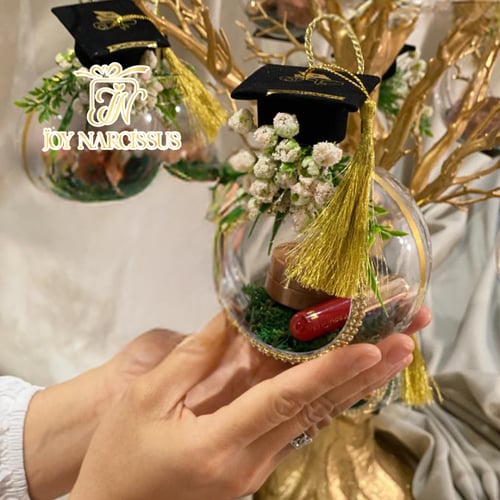 شجرة بلورات التخرج