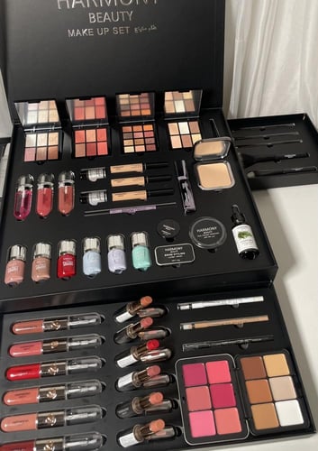 بوكس مكياج بديل كيكو