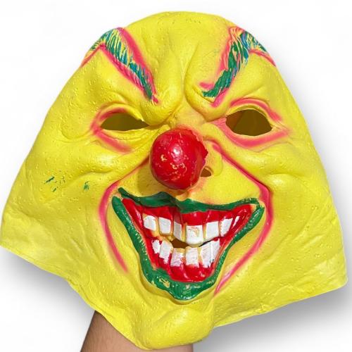 لعبة قناع الرعب