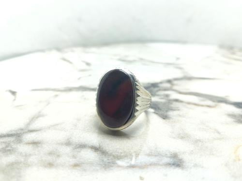 خاتم عقيق يماني كرزي مميز