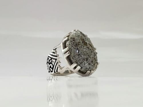 خاتم عقيق يماني طحلبي