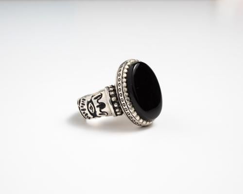 خاتم عقيق شفة العبد