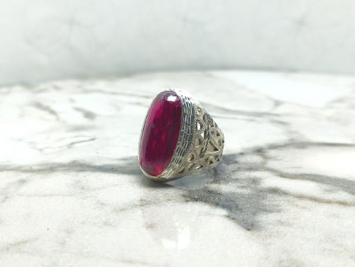 خاتم ياقوت ايراني بيضاوي