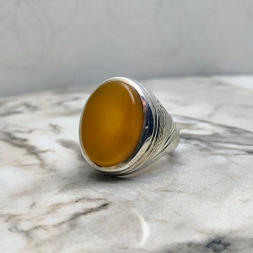 خاتم عقيق يماني عسلي