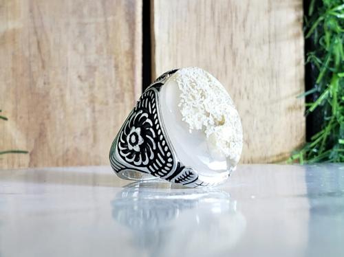 خاتم عقيق يماني مشجر