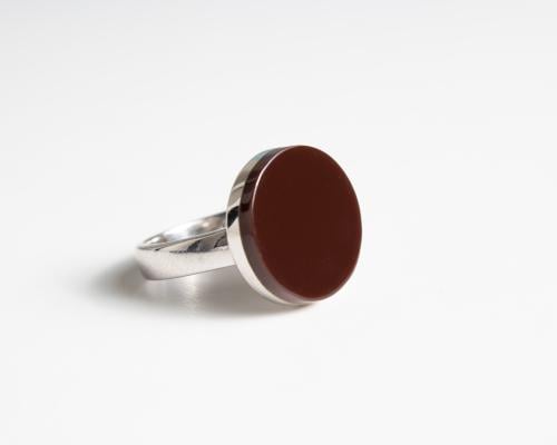 خاتم ملكي بني دائري