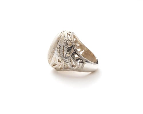 خاتم عاج فيل طبيعي