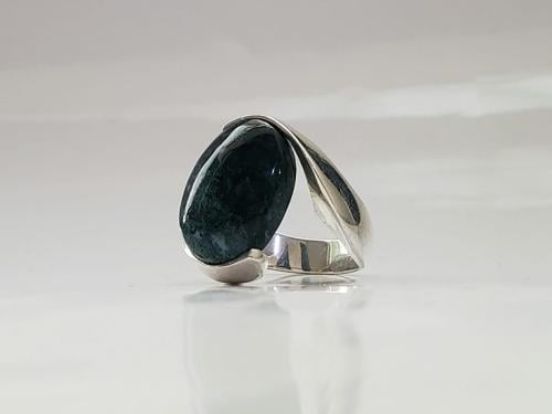 خاتم عقيق يماني طحلبي