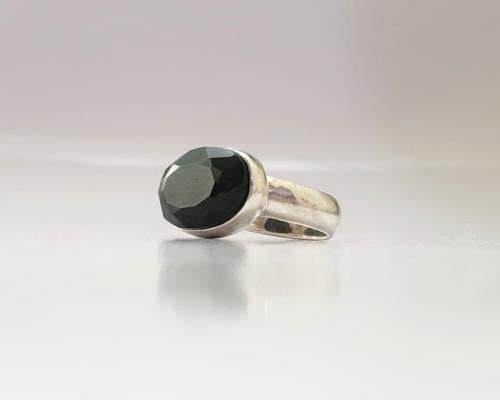 خاتم ملكي اخضر زمرد