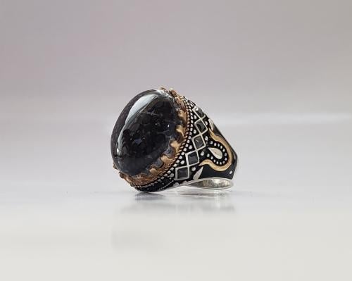 خاتم عقيق يماني جلد الحية