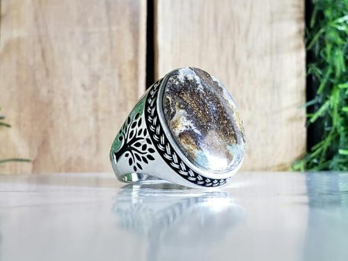 خاتم عقيق يماني مشجر