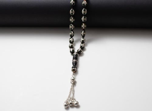 سبحة كوك فضة فاخرة مزينة بالعاج والعقيق