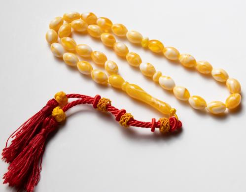 سبحة تراب الكهرمان الكلاسيكي الداكن