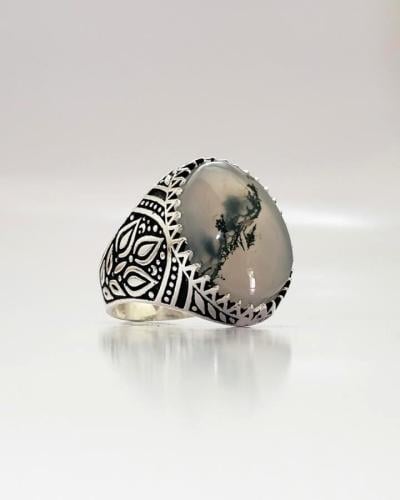 خاتم عقيق يماني مشجر