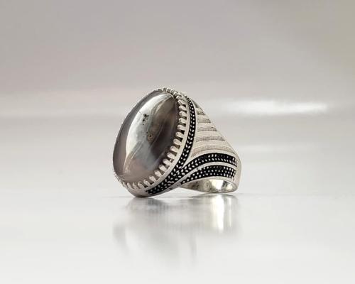 خاتم عقيق يماني طحلبي