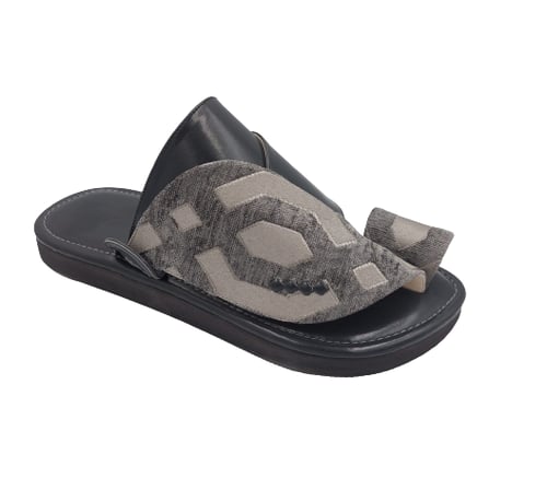 نعال شرقي مطرز