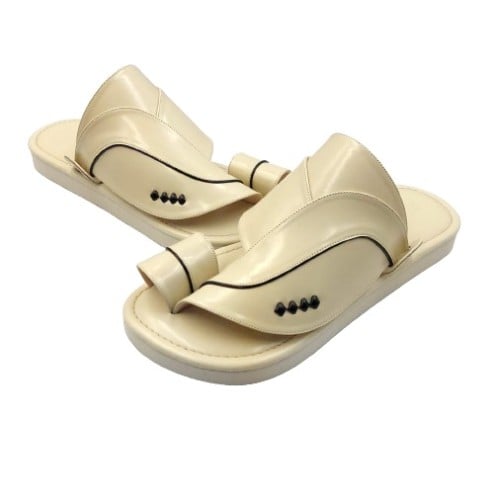 نعال شرقي سادة بيج تصميم باصبع