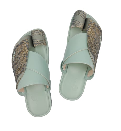 نعال شرقي مطرز تركواز أخضر