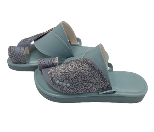 نعال شرقي مطرز تركواز أخضر غامق